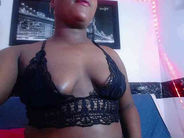 bigass-ebony webcam