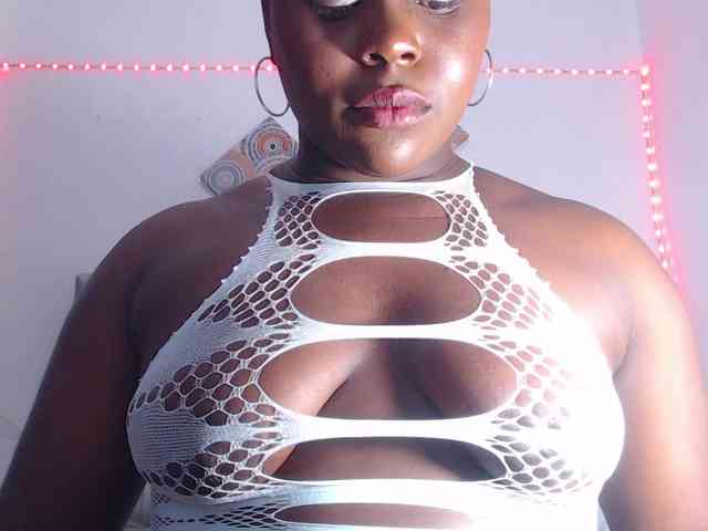 bigass-ebony webcam
