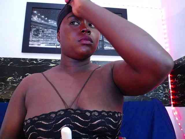 bigass-ebony webcam