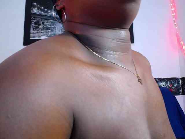 bigass-ebony webcam
