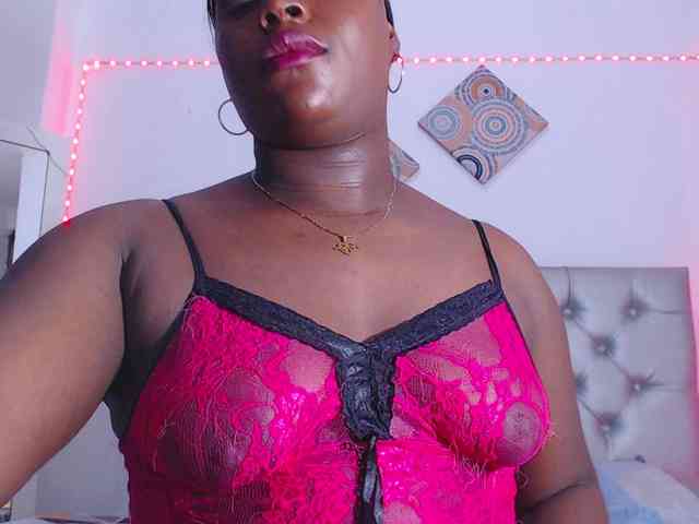bigass-ebony webcam