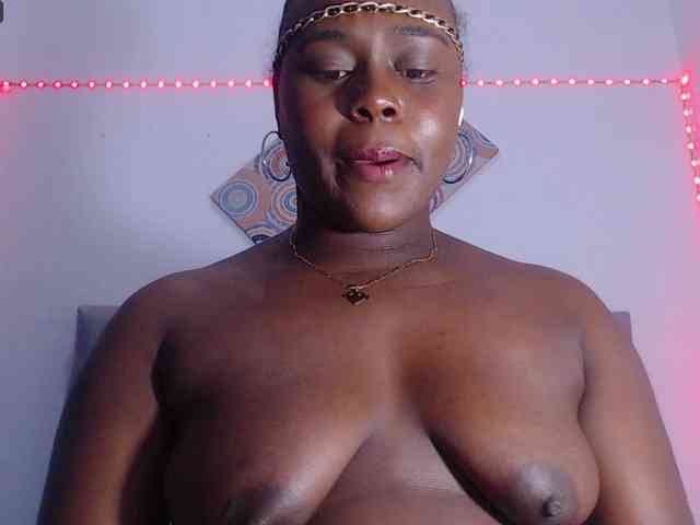 bigass-ebony webcam