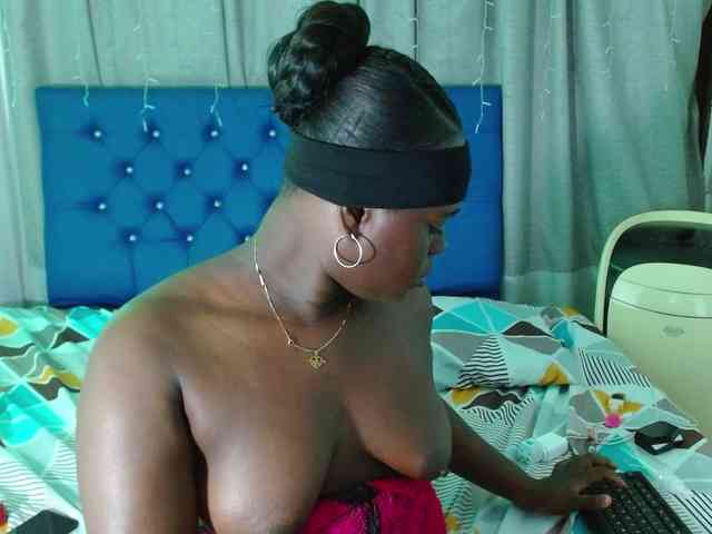 bigass-ebony webcam
