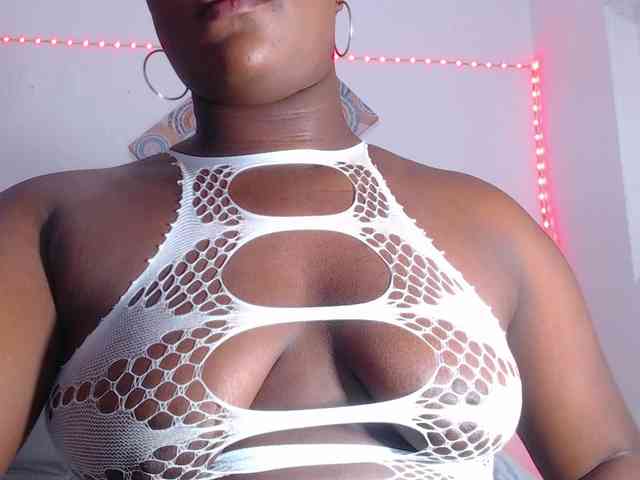 bigass-ebony webcam