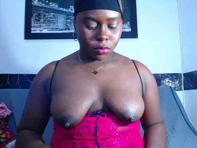 bigass-ebony webcam