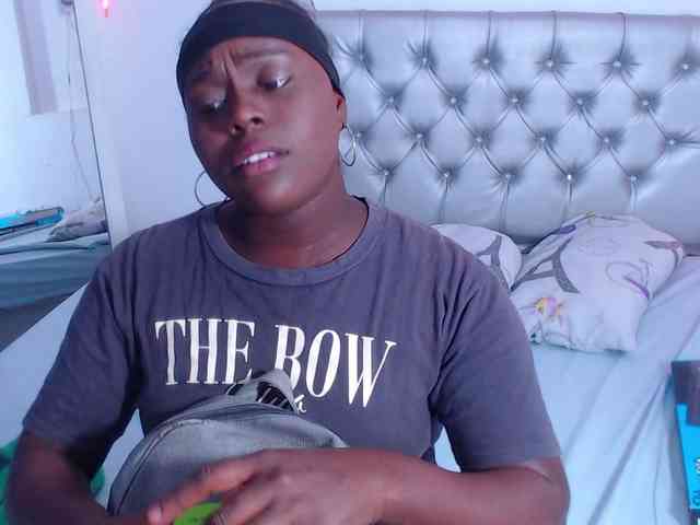 bigass-ebony webcam