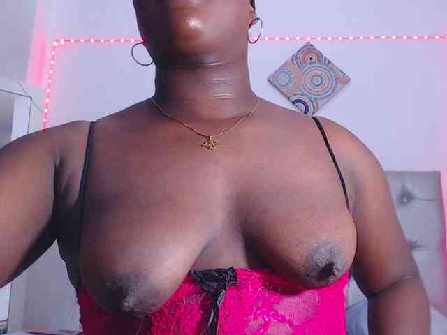 bigass-ebony webcam