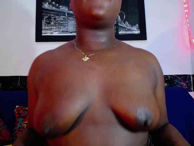 bigass-ebony webcam