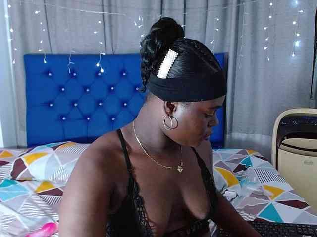 bigass-ebony webcam
