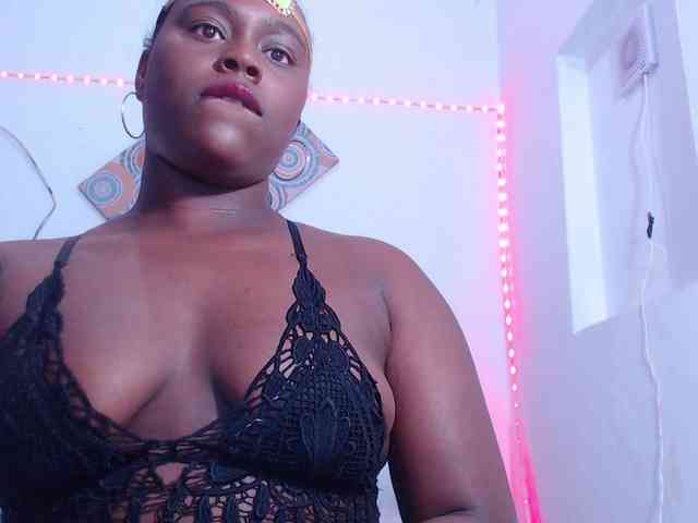 bigass-ebony webcam