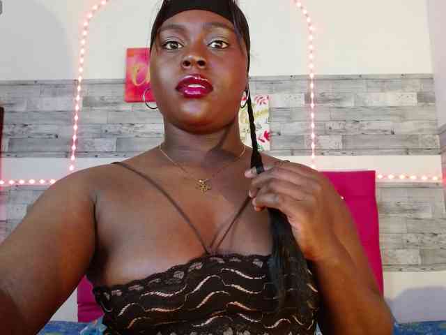 bigass-ebony Live Webcam on BongaCams