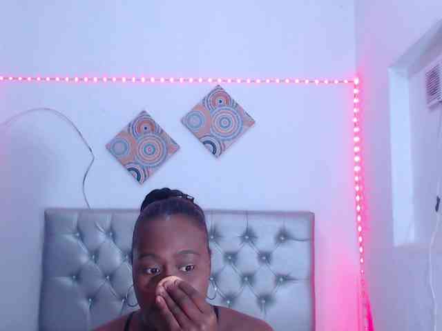 bigass-ebony webcam