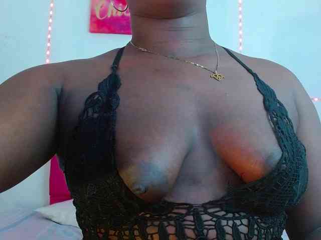 bigass-ebony webcam