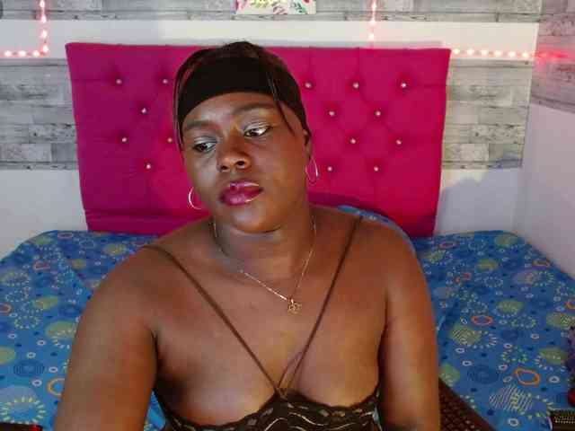bigass-ebony webcam
