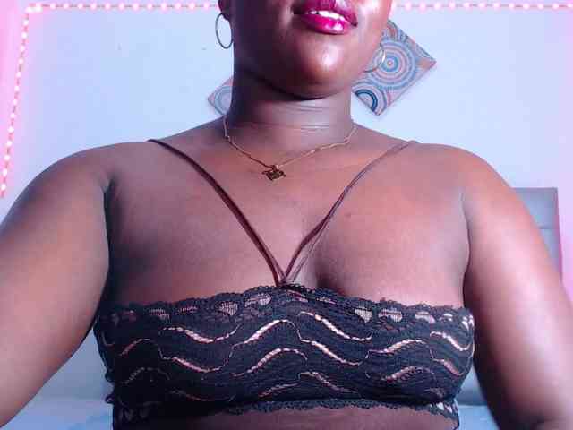 bigass-ebony webcam