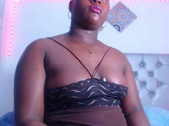 bigass-ebony webcam