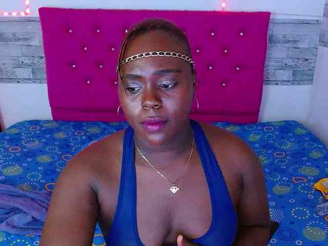 bigass-ebony webcam