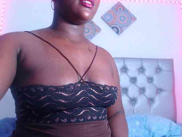 bigass-ebony webcam