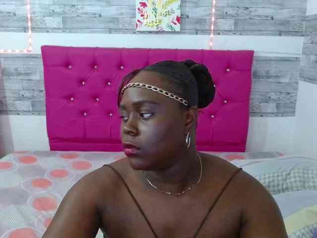 bigass-ebony webcam