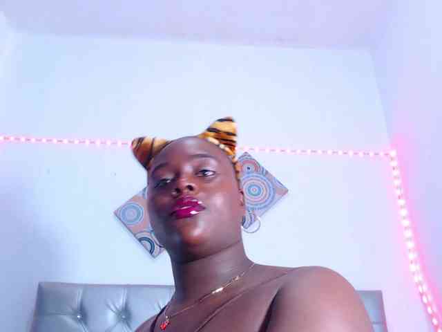 bigass-ebony webcam