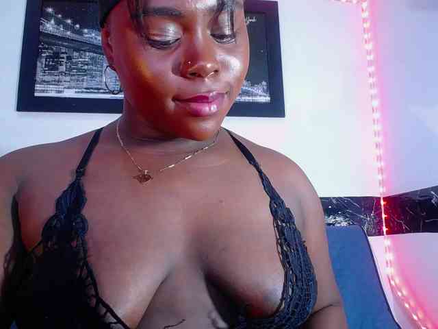 bigass-ebony webcam