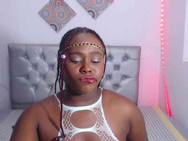 bigass-ebony webcam