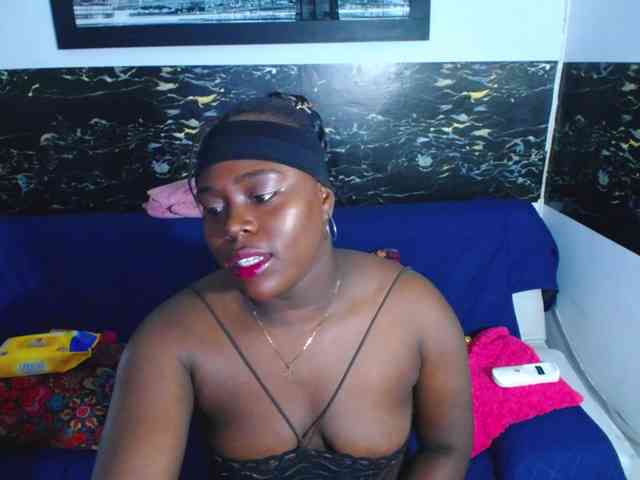 bigass-ebony webcam