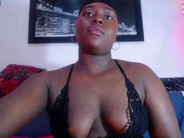 bigass-ebony webcam