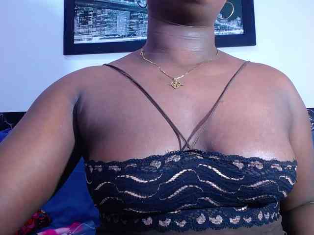 bigass-ebony webcam