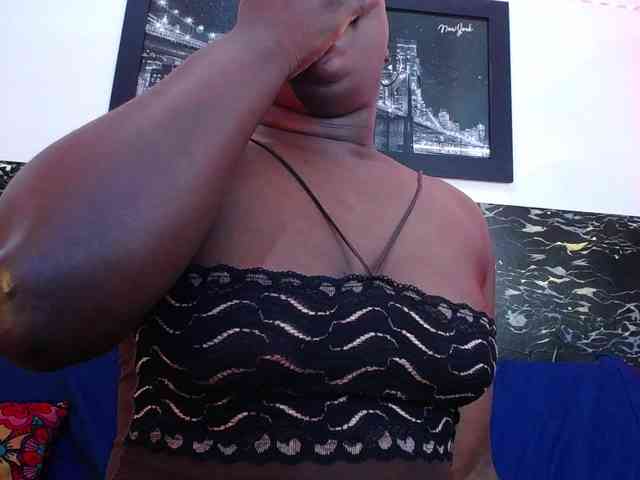 bigass-ebony webcam