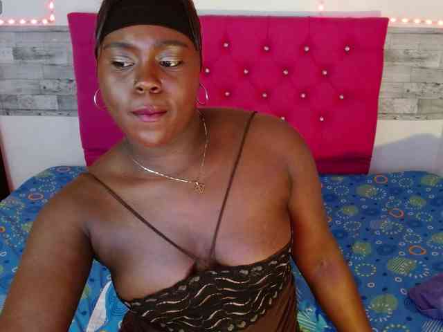 bigass-ebony webcam