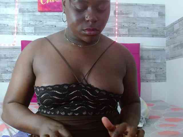 bigass-ebony webcam