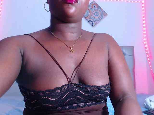 bigass-ebony webcam