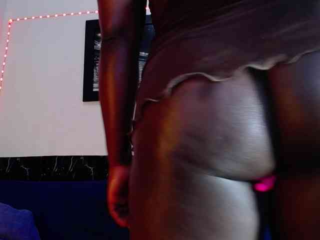 bigass-ebony webcam