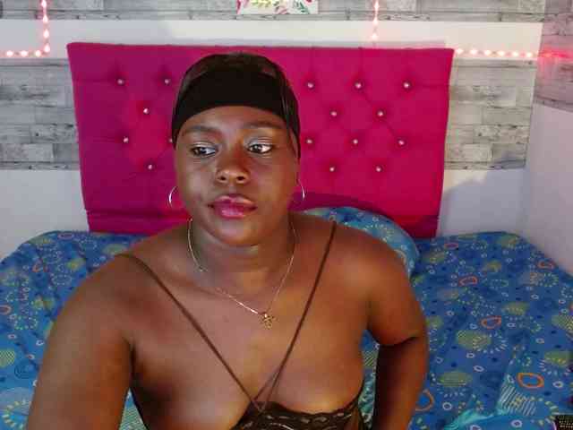 bigass-ebony webcam
