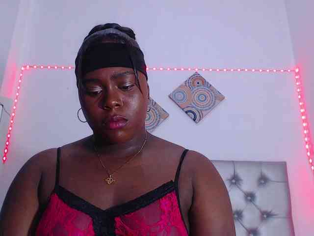 bigass-ebony webcam