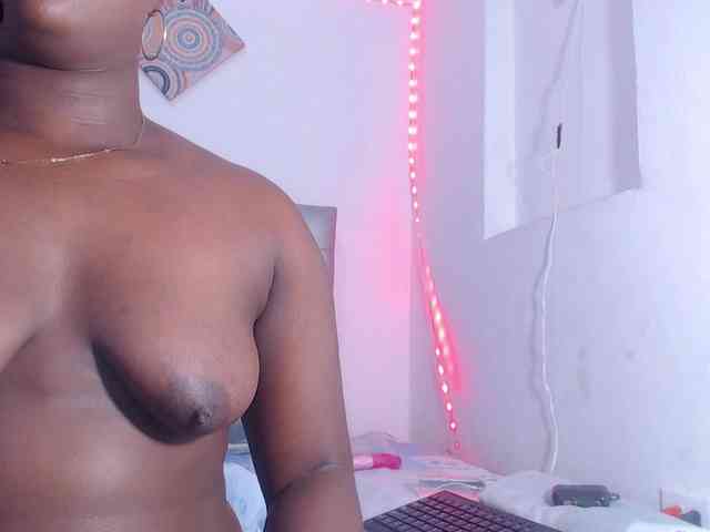 bigass-ebony webcam