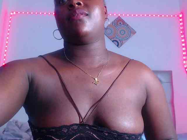 bigass-ebony webcam