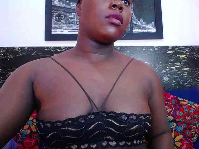 bigass-ebony webcam