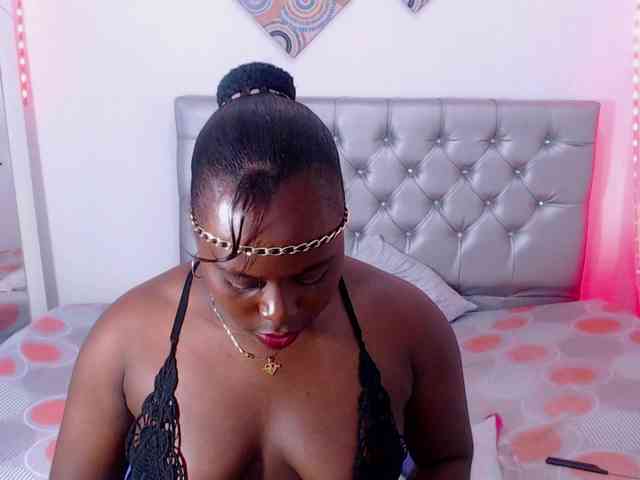 bigass-ebony webcam