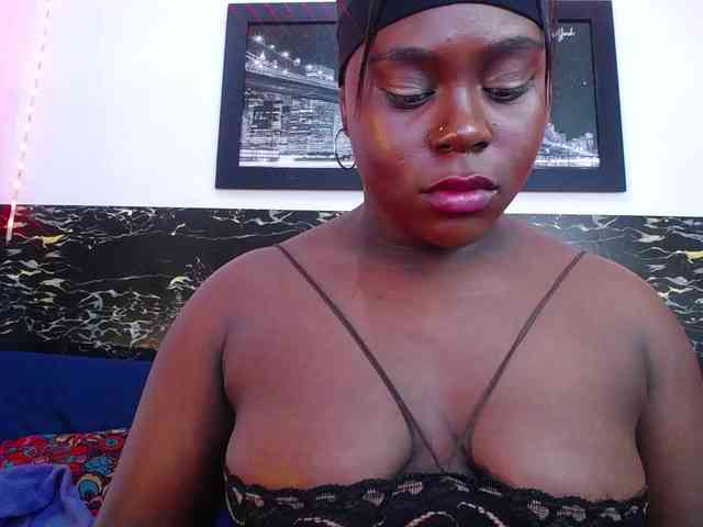 bigass-ebony webcam