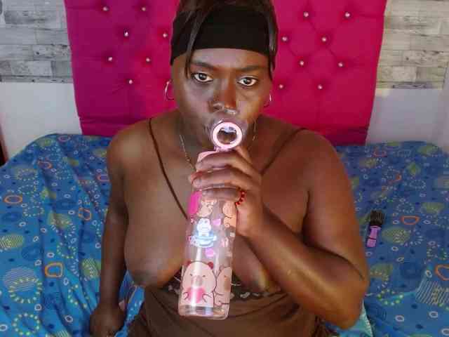bigass-ebony webcam