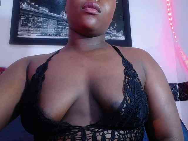 bigass-ebony webcam