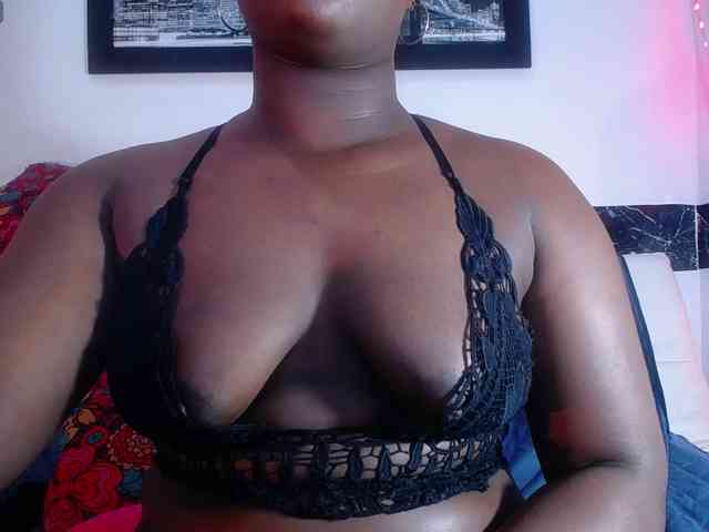 bigass-ebony webcam
