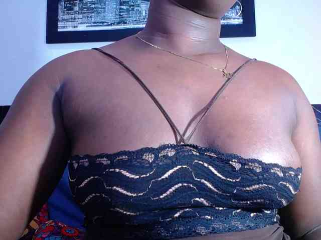 bigass-ebony webcam