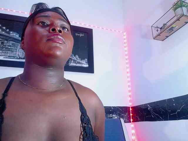 bigass-ebony webcam