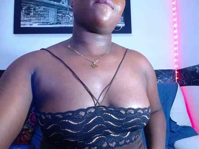 bigass-ebony webcam