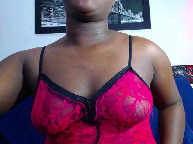 bigass-ebony webcam