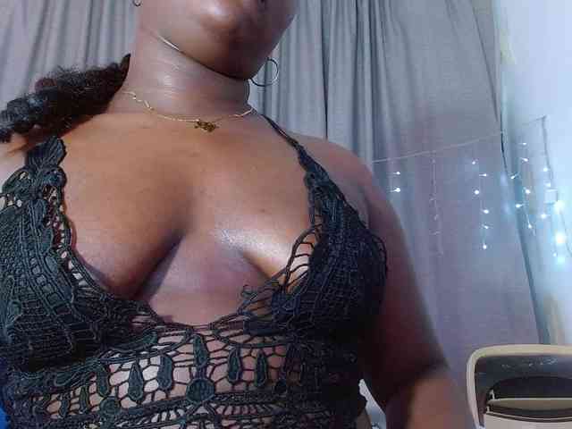 bigass-ebony webcam