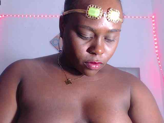 bigass-ebony webcam